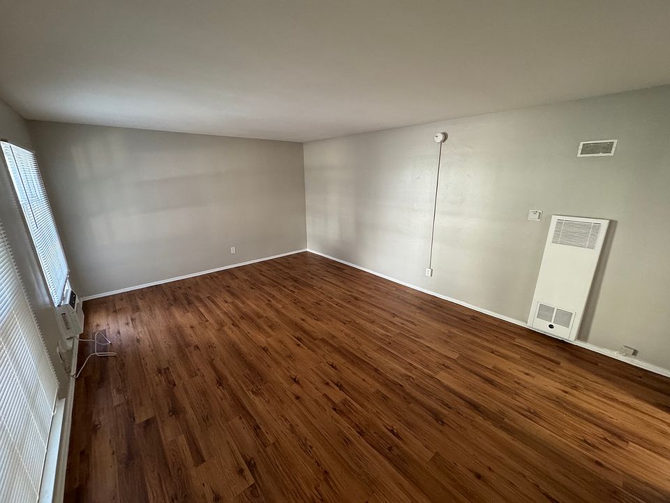 1st image of 5434 Carlton Way APT 9