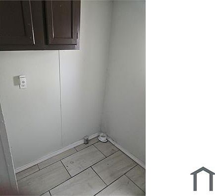 4th image of 162 Thousand Oaks Dr
