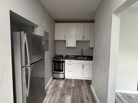 2nd image of 20 W 3rd St #6