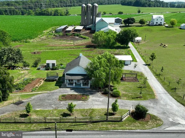 683 Fallowfield Rd, Atglen, PA 19310