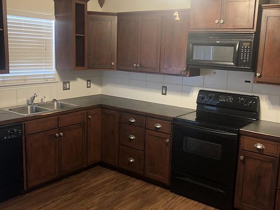 5th image of 1334 Seamans Way