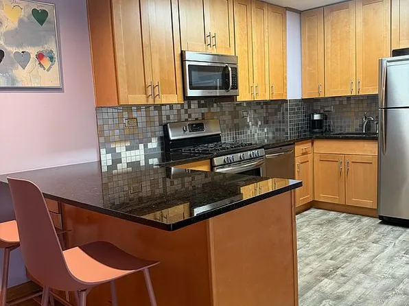 18-15 215th St #2, Bayside, NY 11360