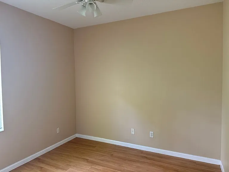 18 Poinbury Dr #SINGLE FAMILY — Photo 2