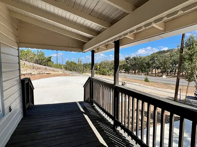 6815 FM 2673 — Photo 12