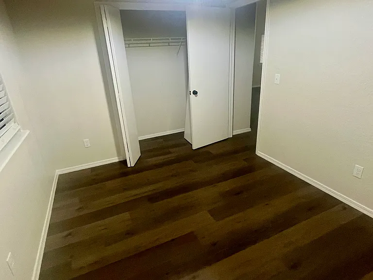 2nd bedroom with closet