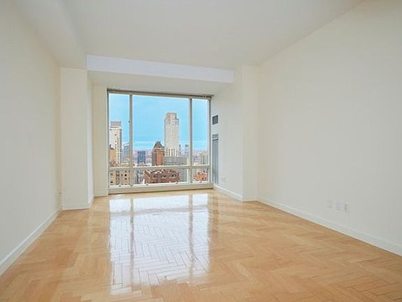 2nd image of 1 Central Park N #36E