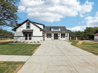 320 Yellow Ribbon Trl, Burnet, TX 78611