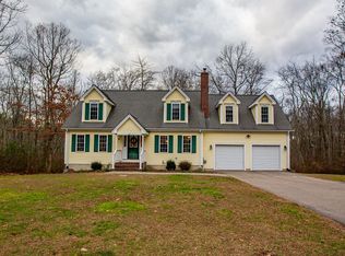 38 Fox Den Ln, Attleboro, MA 02703