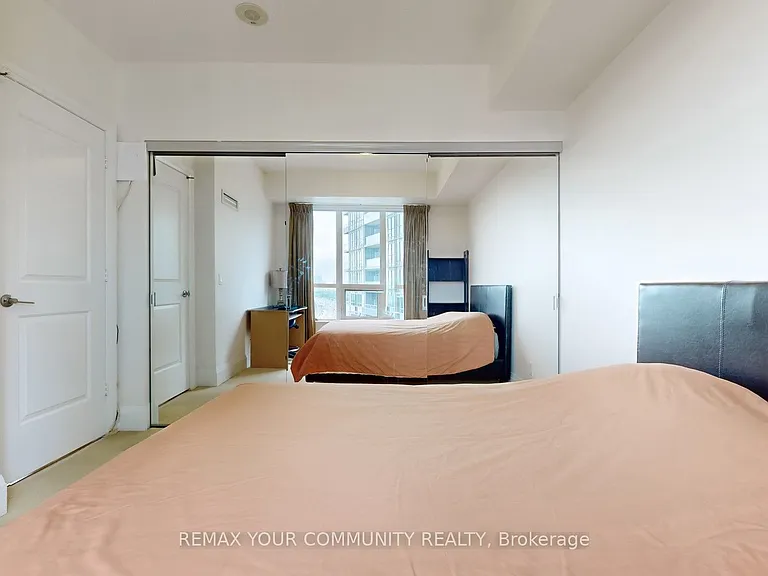 100 Harrison Garden Blvd S #1422 — Photo 25