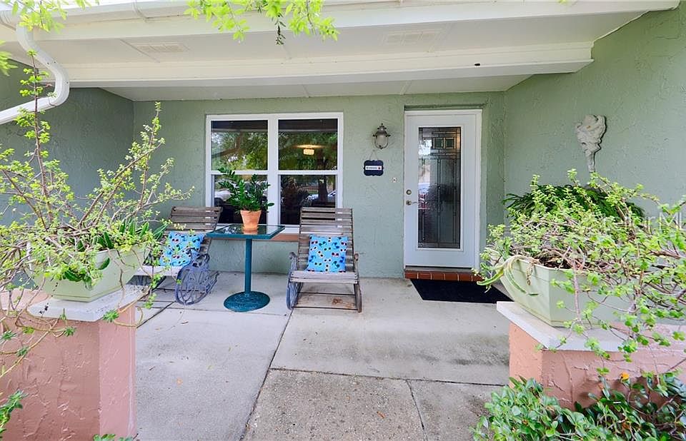1st image of 1816 Greenwood Dr