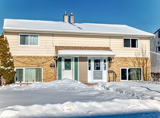 15 Canberra Rd, Winnipeg, MB R2J1W3