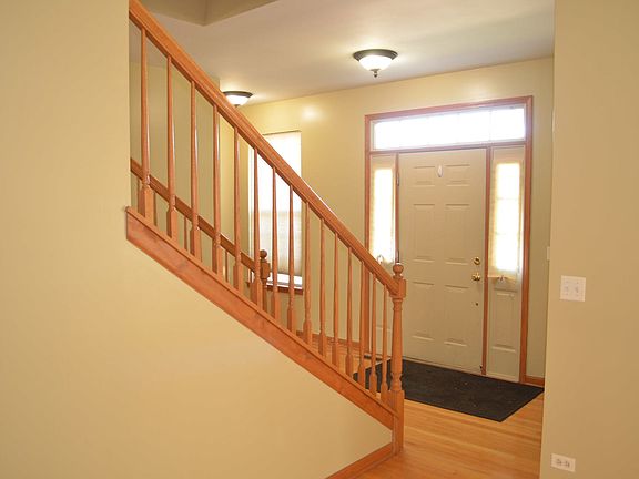 2nd image of 271 E Park Ave