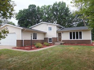 2038 Zircon St NE, Canton, OH 44721