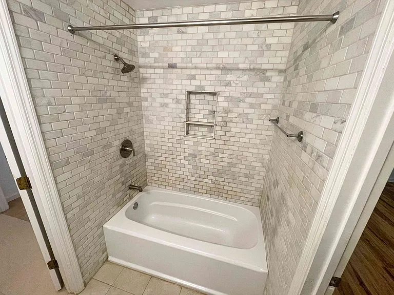 1454 Hembree Station Dr — Photo 15