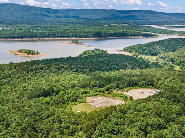 Quarry Bluff Rd, Magazine, AR 72943