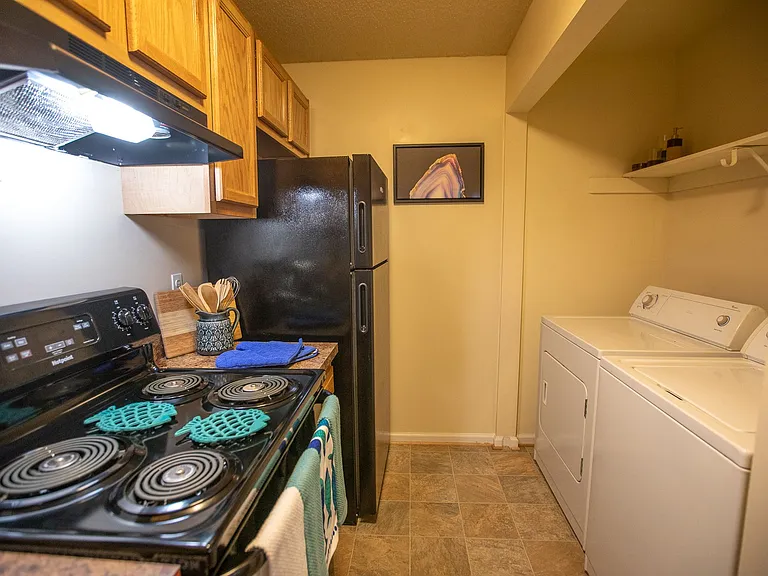 Woodbriar Apartment Homes — Photo 39