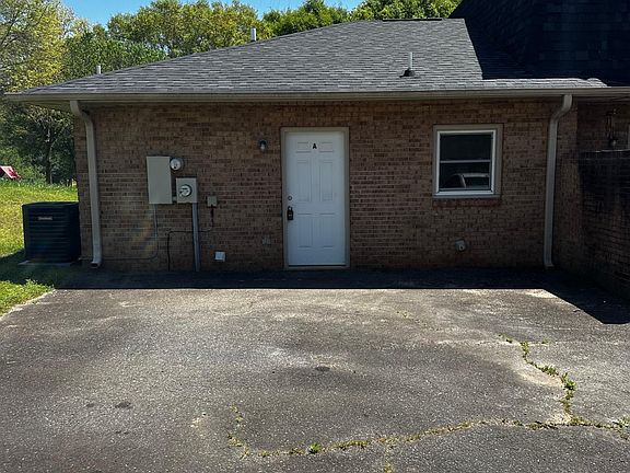 3rd image of 309 Sams Trl #A