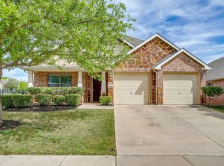 3917 Foreland Dr, Roanoke, TX 76262