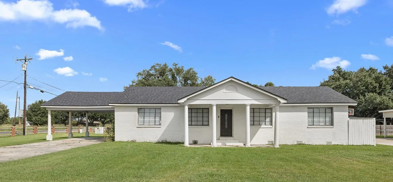 3 bed, 1726 sqft, $2,200 — Photo 1