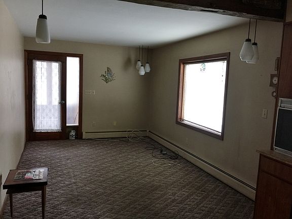 5th image of 199 S Main St