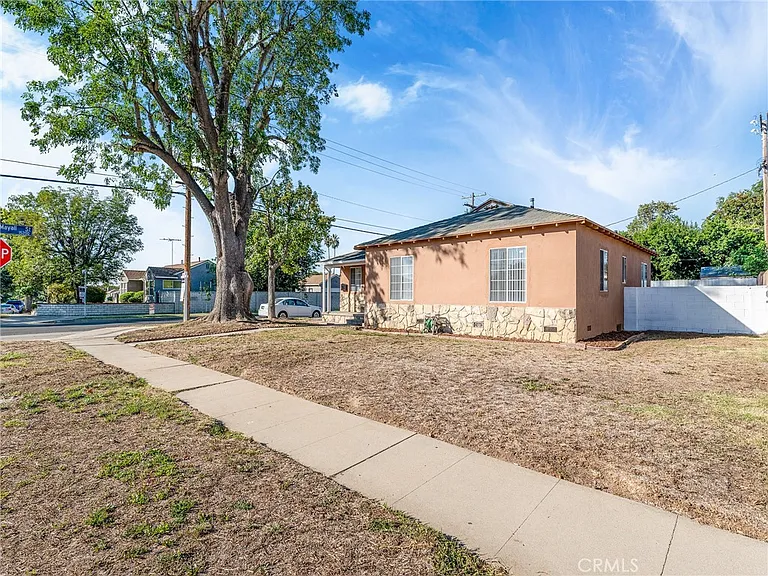 10101 Memory Park Ave — Photo 32
