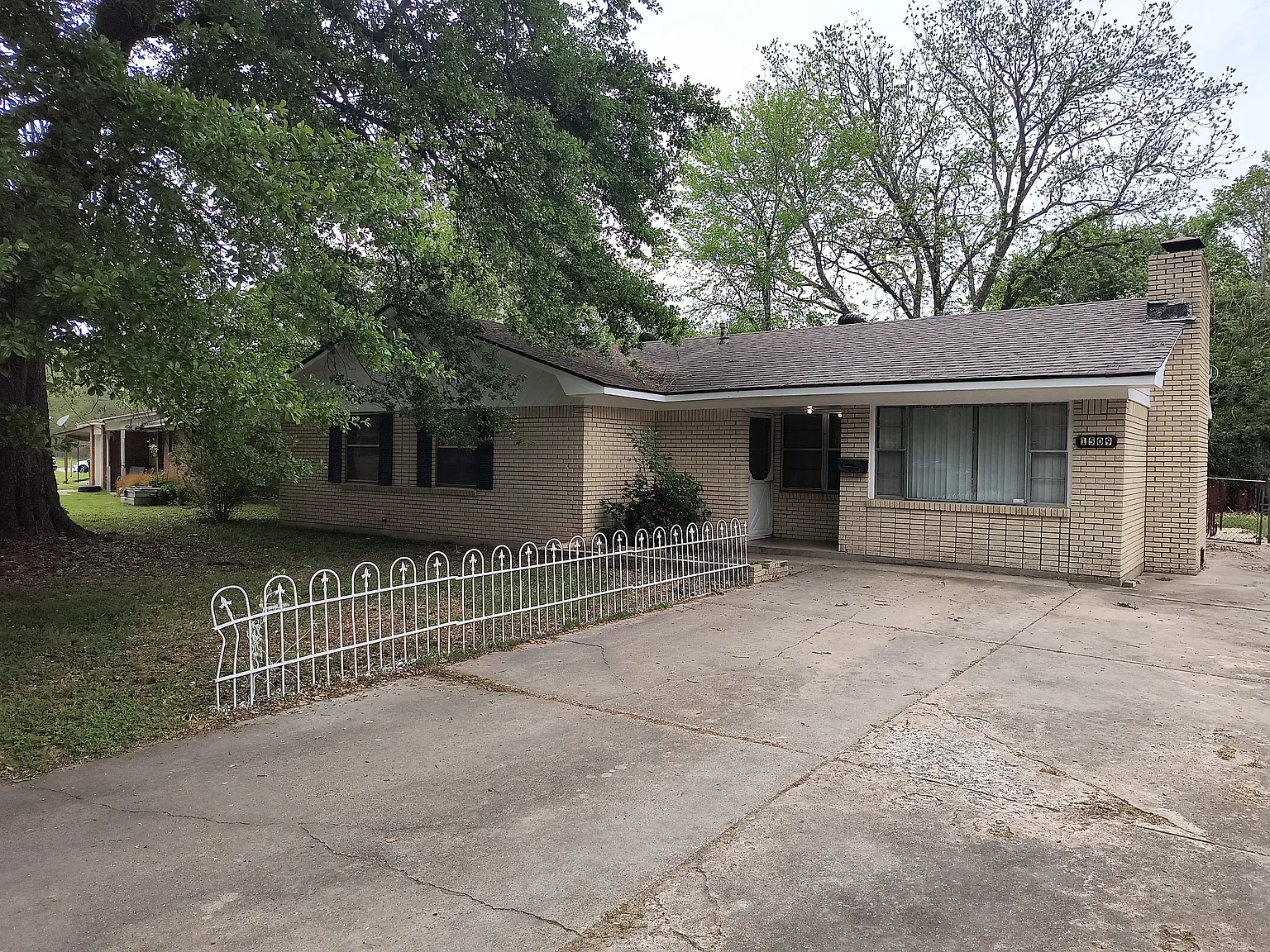 z1509 Belmoor Avenue - 1 — Photo 1