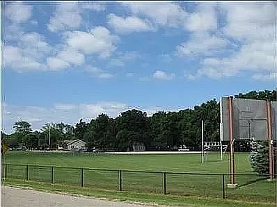 2nd image of 4798 Pleasant Rd