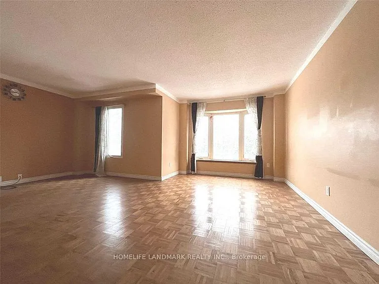 26 Joanna Cres — Photo 5
