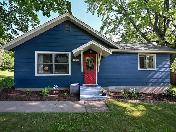 113 8th Avenue, Shell Lake, WI 54871