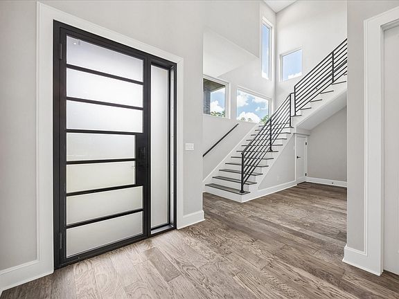 5th image of 2065 Southgate Blvd