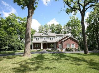 4564 Coachmaker Dr, Bloomfield Hills, MI 48302