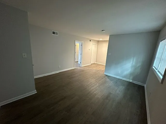 1620 N English St #G — Photo 8