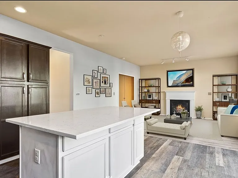 6887 41st St E — Photo 12