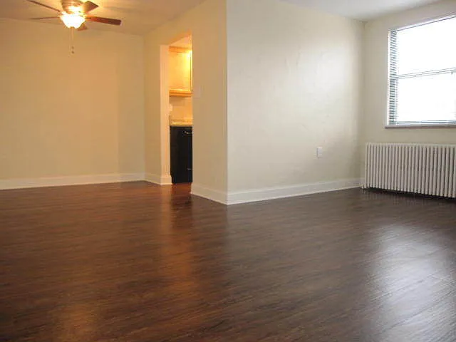29 Cedar Blvd — Photo 4