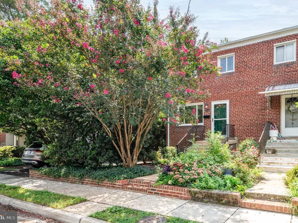 405 E Howell Ave, Alexandria, VA 22301