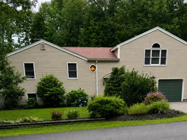 304 Blanchard Road, Cumberland, ME 04021