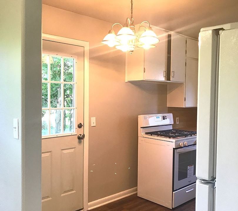 1st image of 1203 S 14th St