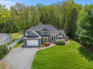 15 Fairhaven Rd, Nashua, NH 03060