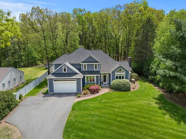 15 Fairhaven Road, Nashua, NH 03060