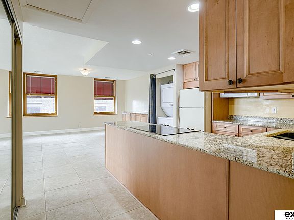 3rd image of 312 S 16th St APT 1006