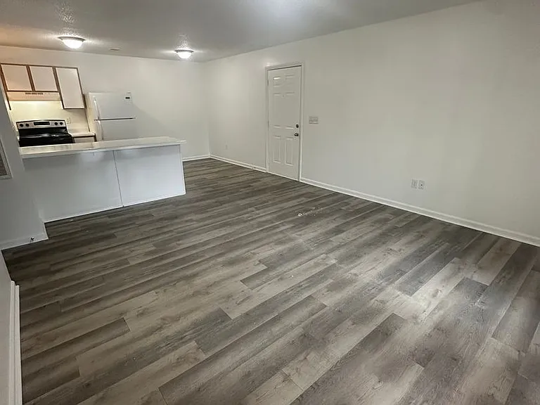 Arlington Apartments — Photo 166