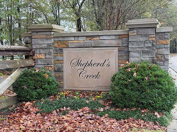 2nd image of 523 Lambs Brook Ln