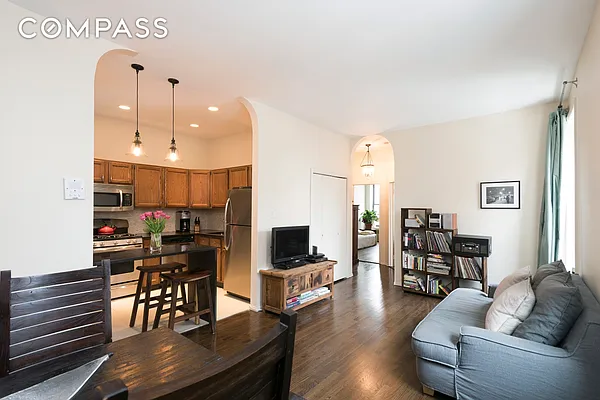 Sold by Compass | media 5