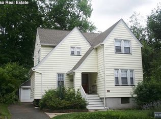 360 Sherman Ave, Teaneck, NJ 07666