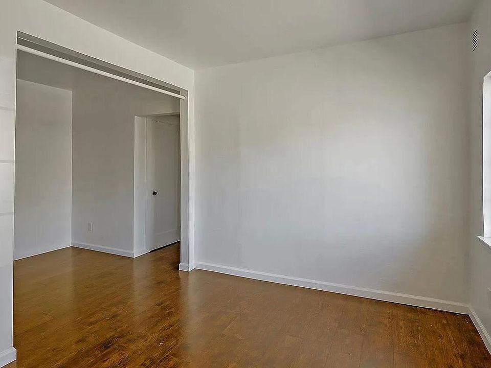 2nd image of 3727 Carrington St