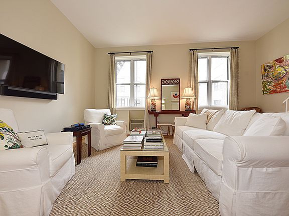3rd image of 160 W 16th St APT 6C
