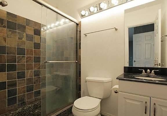 5th image of 1827 Greenfield Ave #14