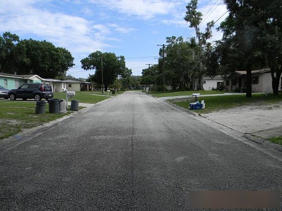 5th image of 406 Bonnie Dr