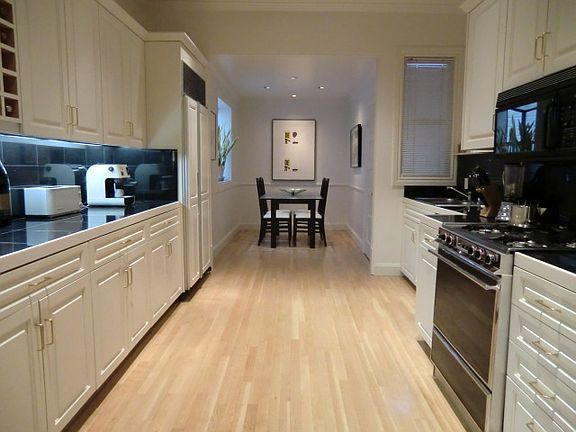 4th image of 2919 Pacific Ave APT 12