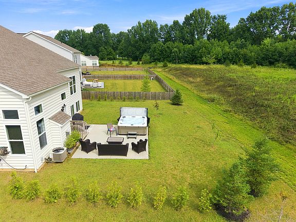 3rd image of 7024 McQueen Dr NW